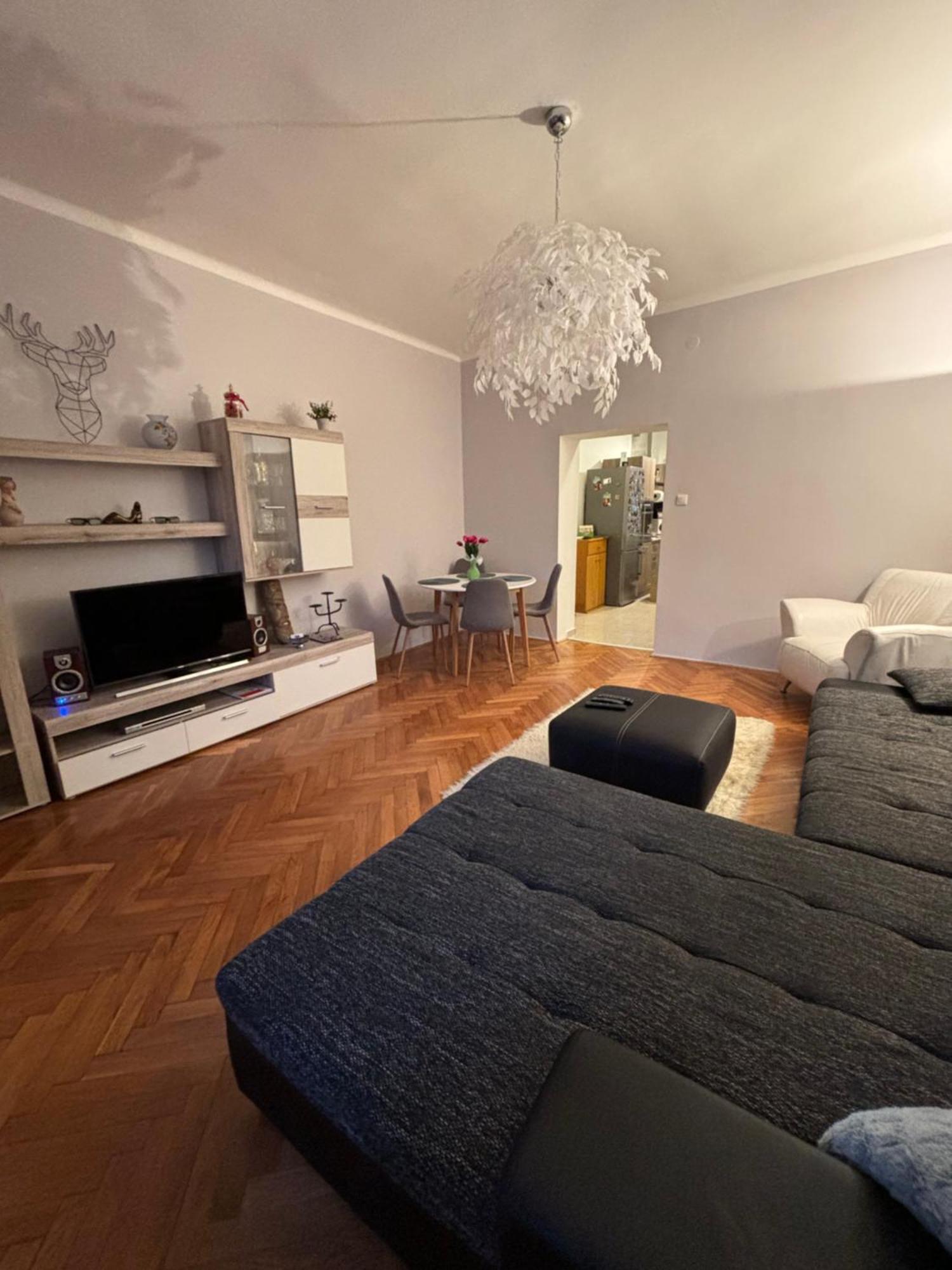 Platanwood Comforthome Zalaegerszeg Buitenkant foto