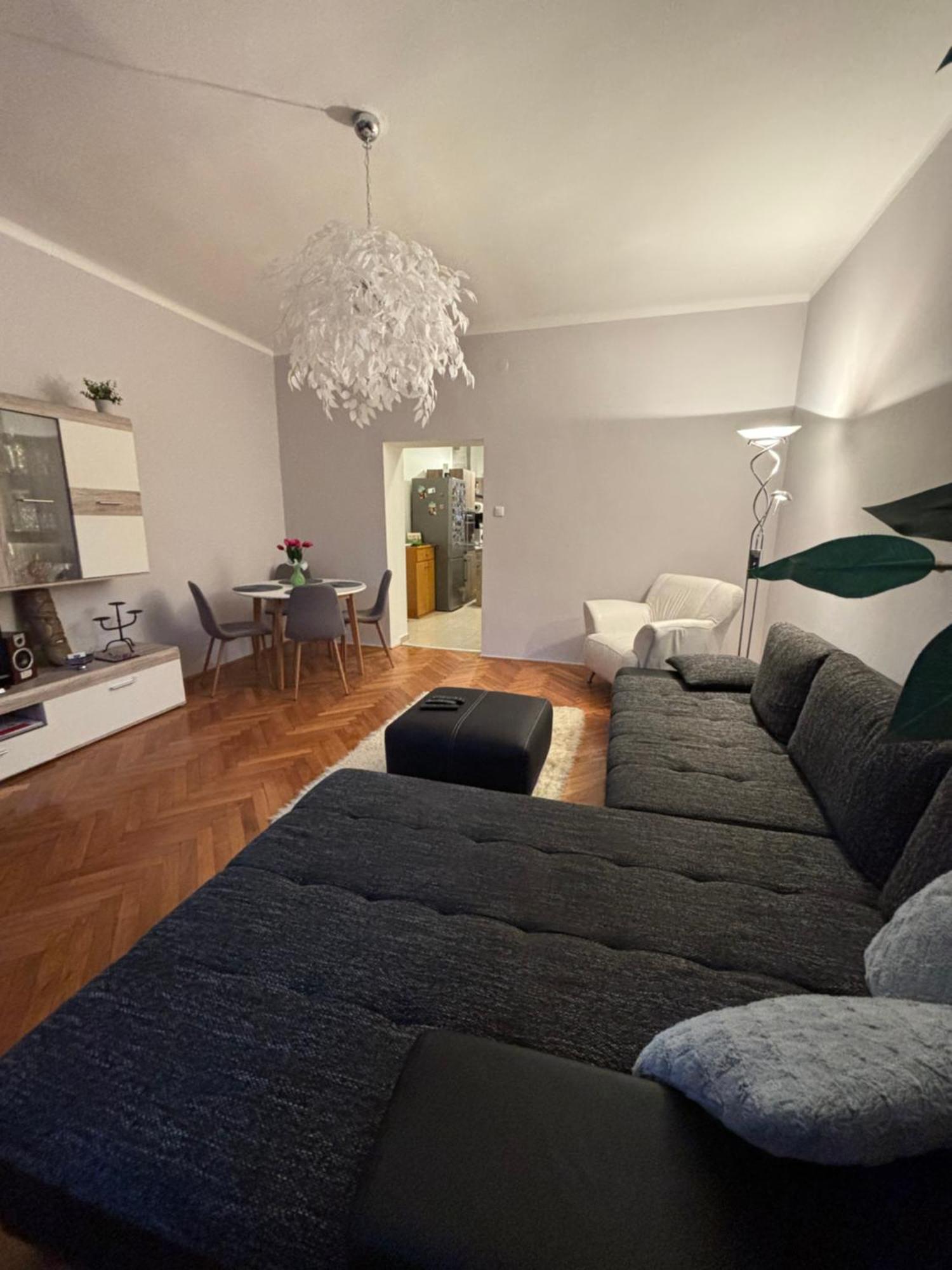 Platanwood Comforthome Zalaegerszeg Buitenkant foto