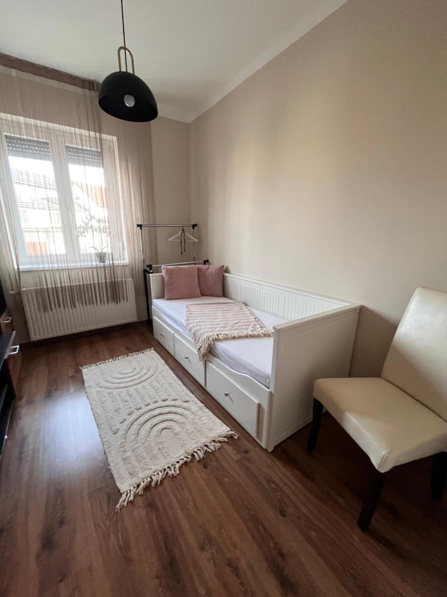 Platanwood Comforthome Zalaegerszeg Buitenkant foto